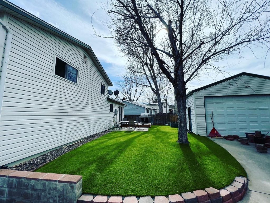 Is Synthetic Grass Hot in the Sun